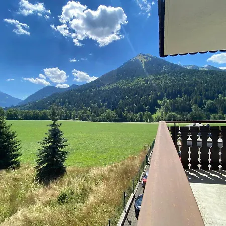 Cosy Au Coeur Du Village Avec Multi Pass Et Balcon Sud - Fr-1-692-23 *
